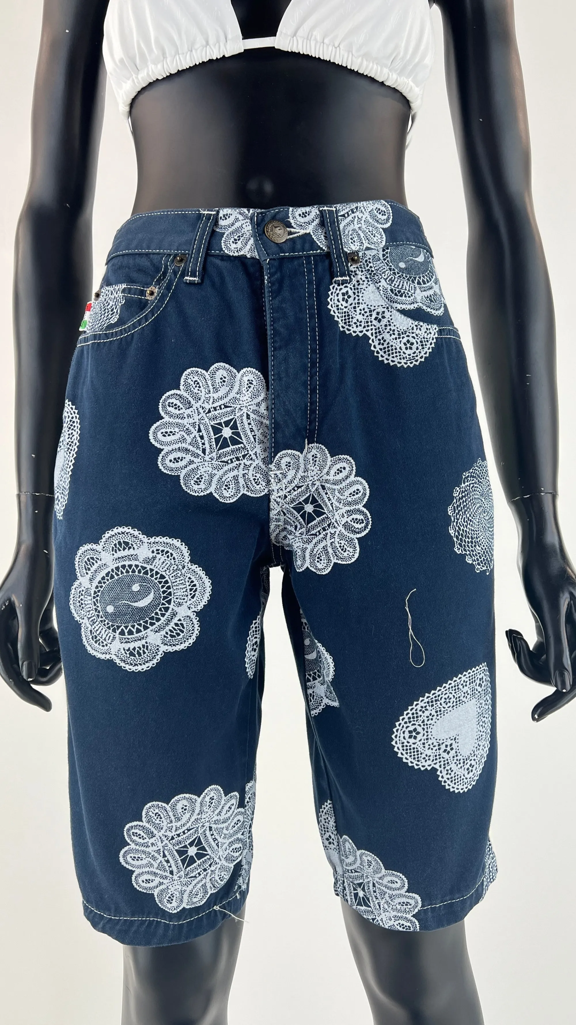 Donna MOSCHINO JEANS Pantaloni E Shorts | Fantasie>Bermuda vintage fantasia centrini