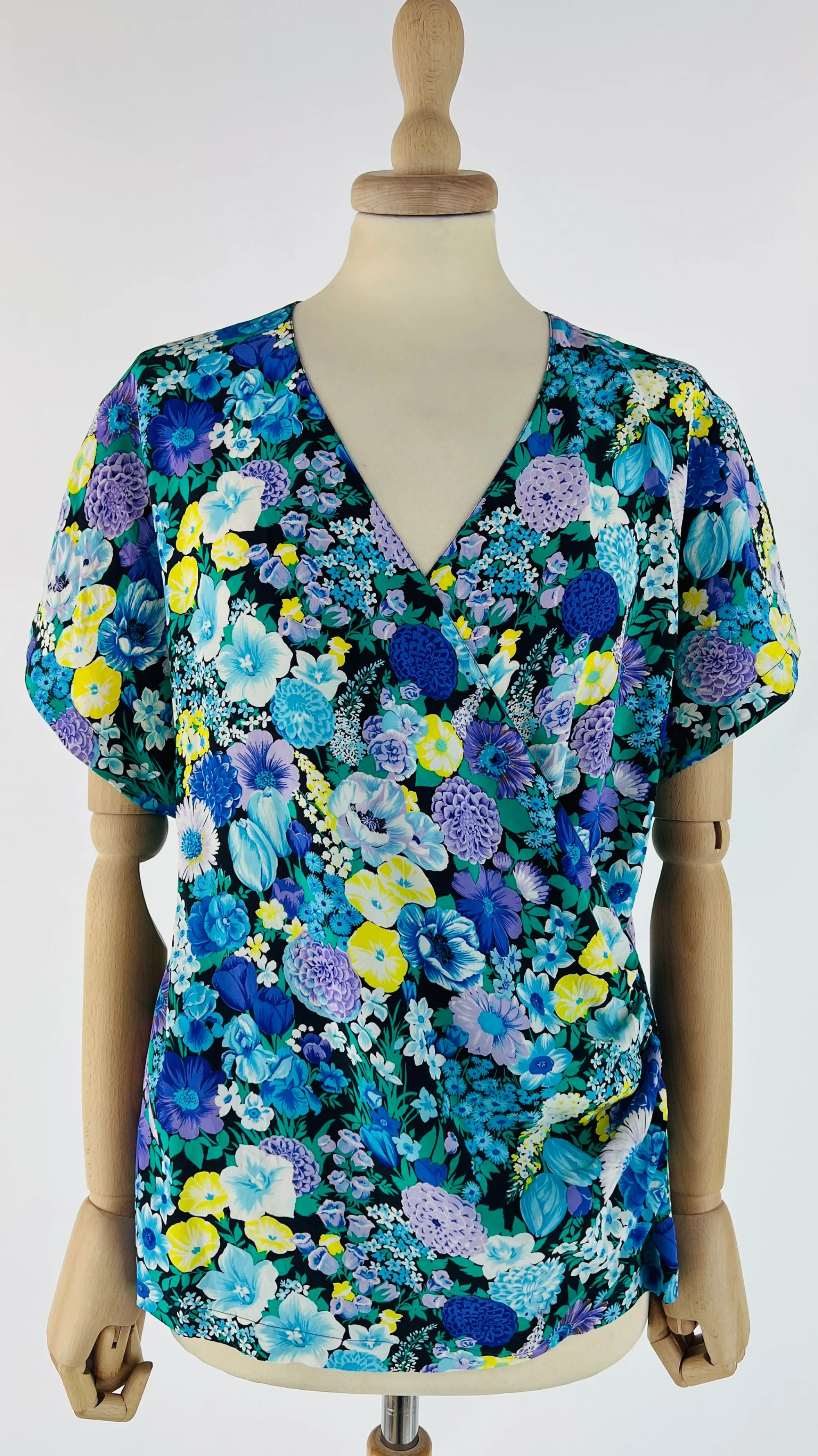 Donna Unsigned Blu/azzurro/verde>Blusa vintage in seta floreale