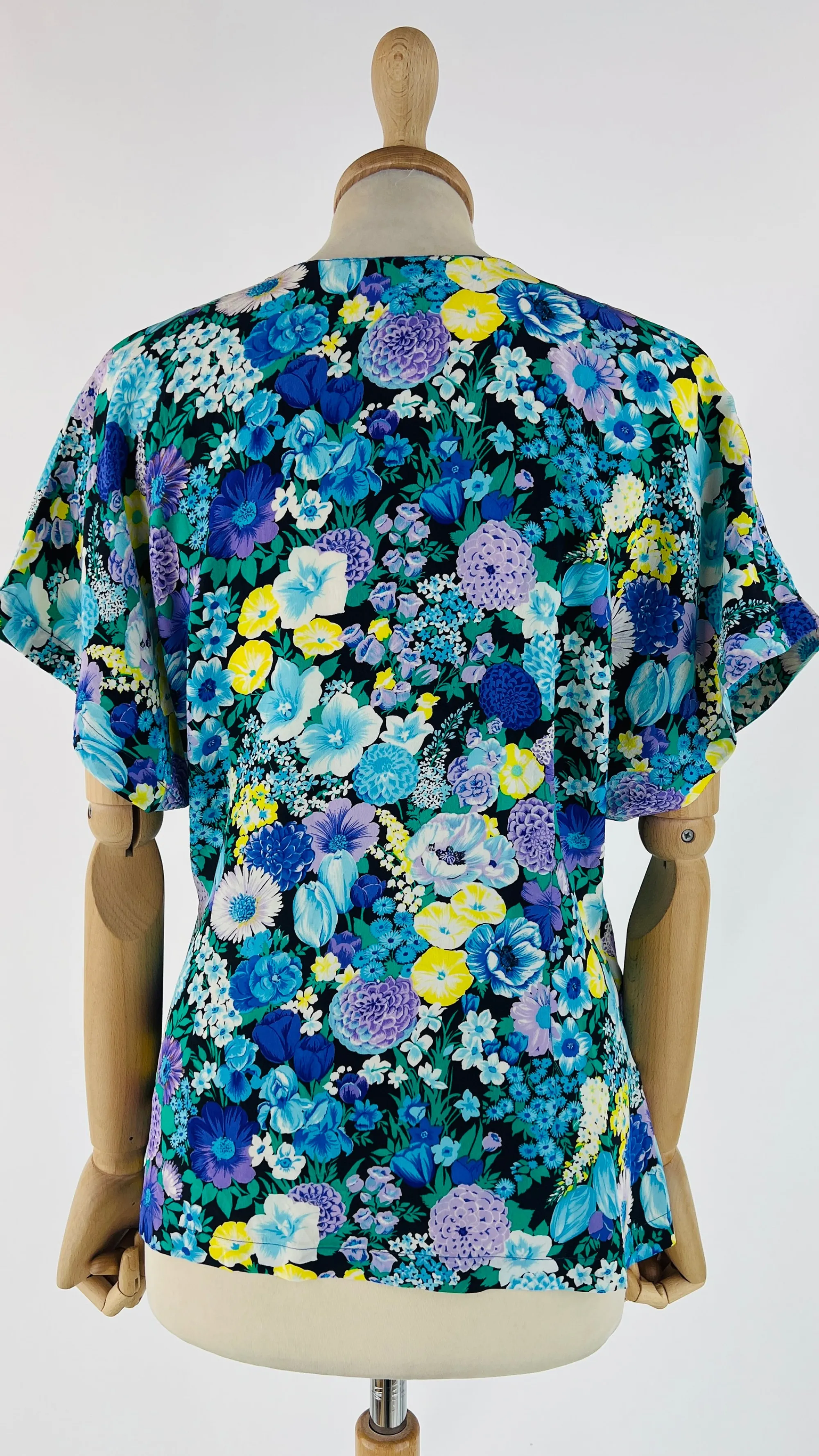 Donna Unsigned Blu/azzurro/verde>Blusa vintage in seta floreale