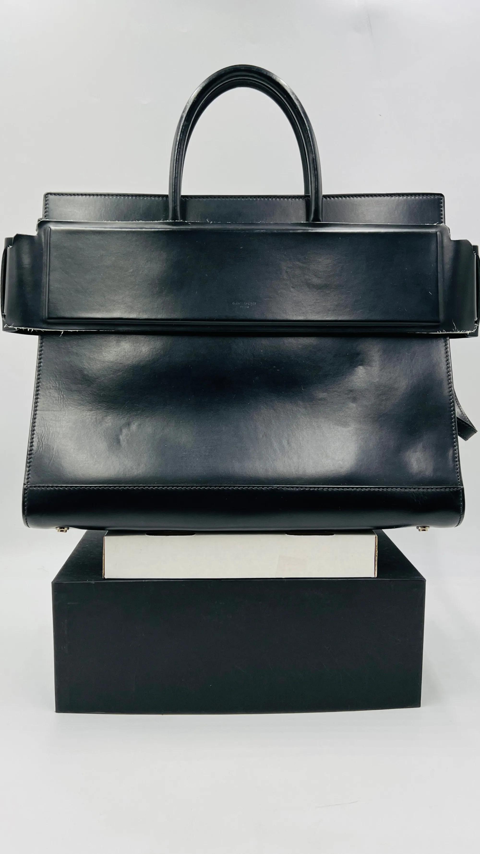 Givenchy Borse>Borsa "Horizon-Medium"
