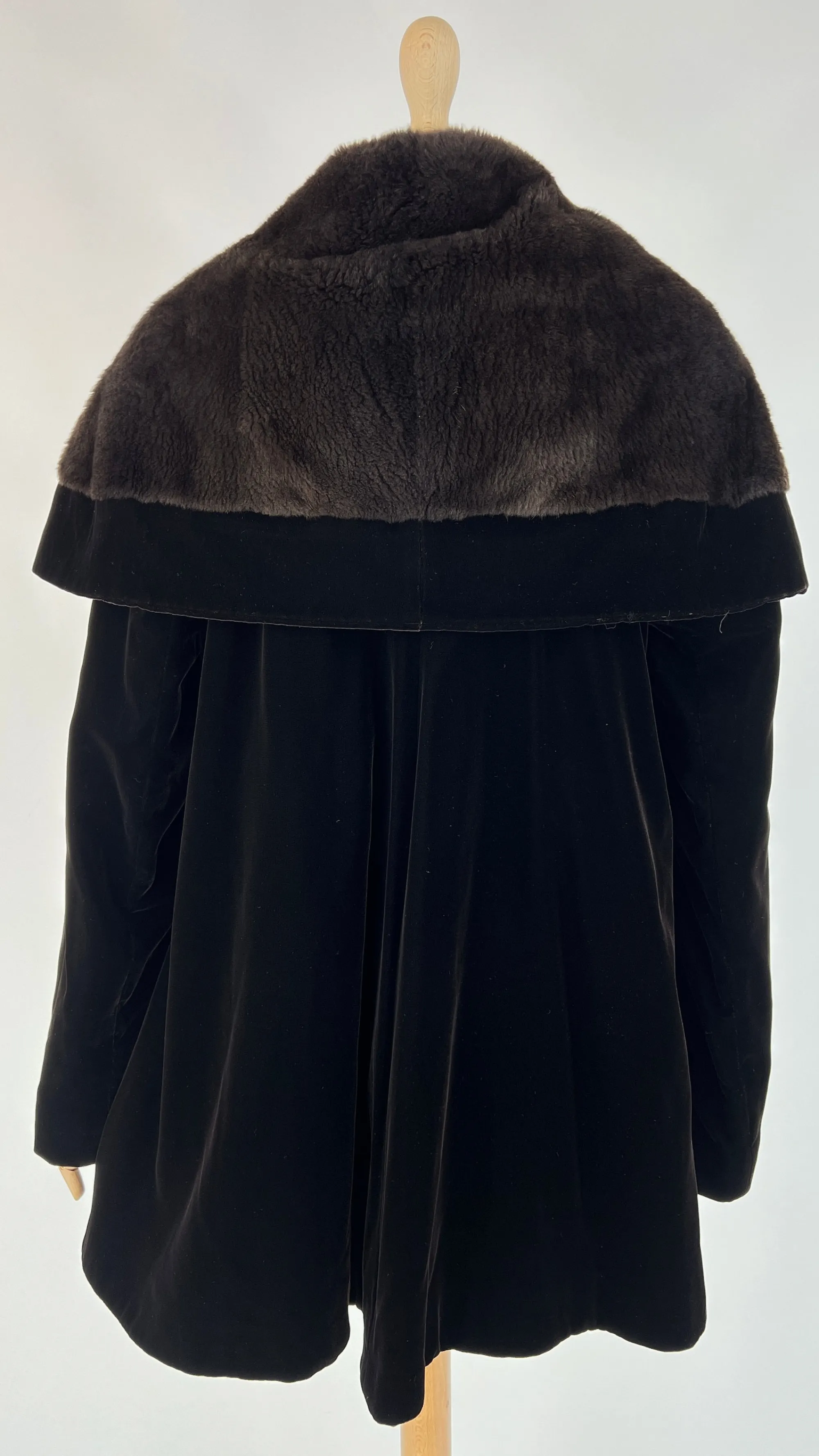 Donna GIORGIO ARMANI Cappotti, Trench, Soprabiti | Giacche&piumini>Caban vintage in velluto