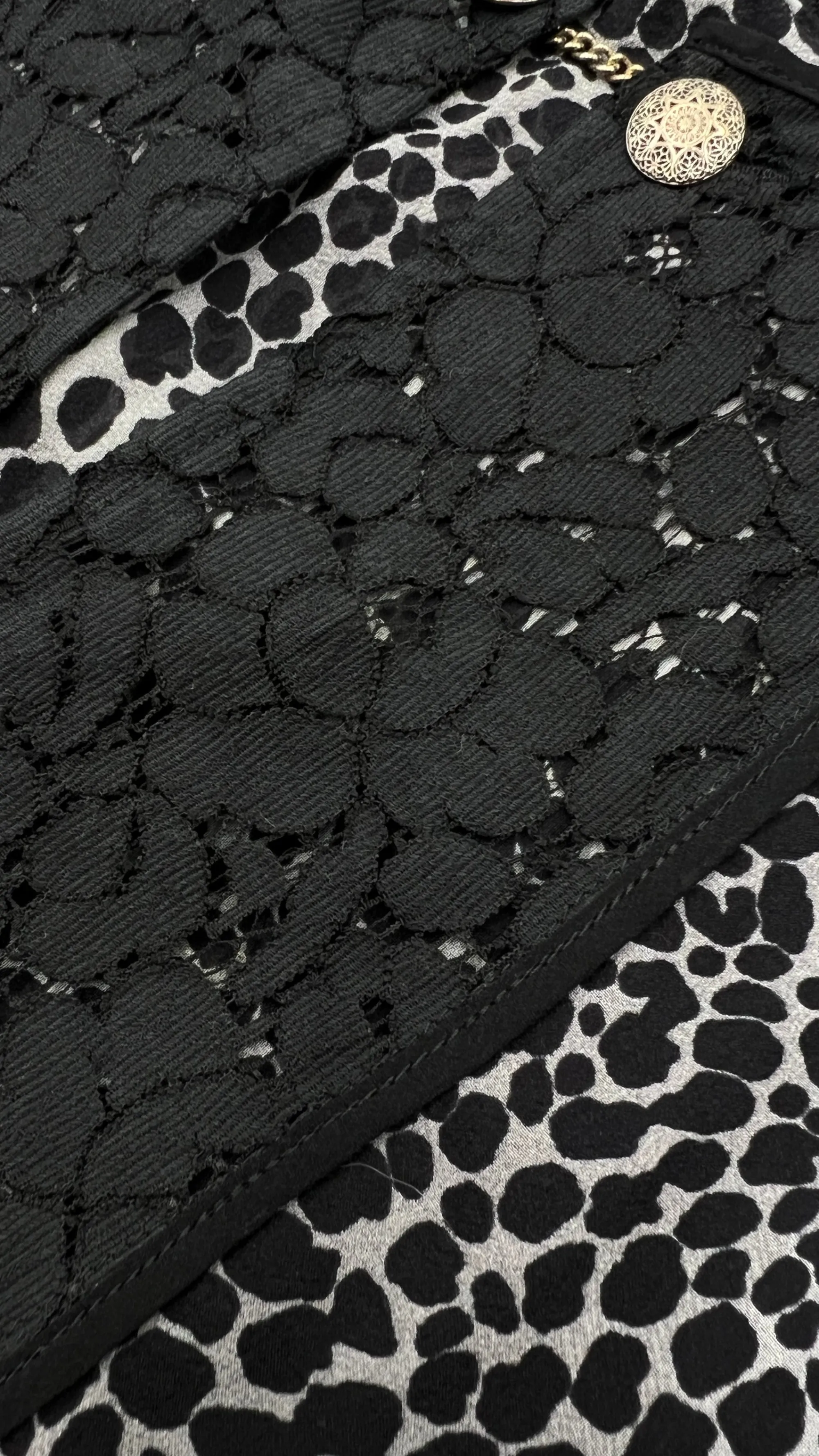 Donna Jo No Fui Camicie | Bianco/nero/grigio>Camicia animalier con dettagli pizzo