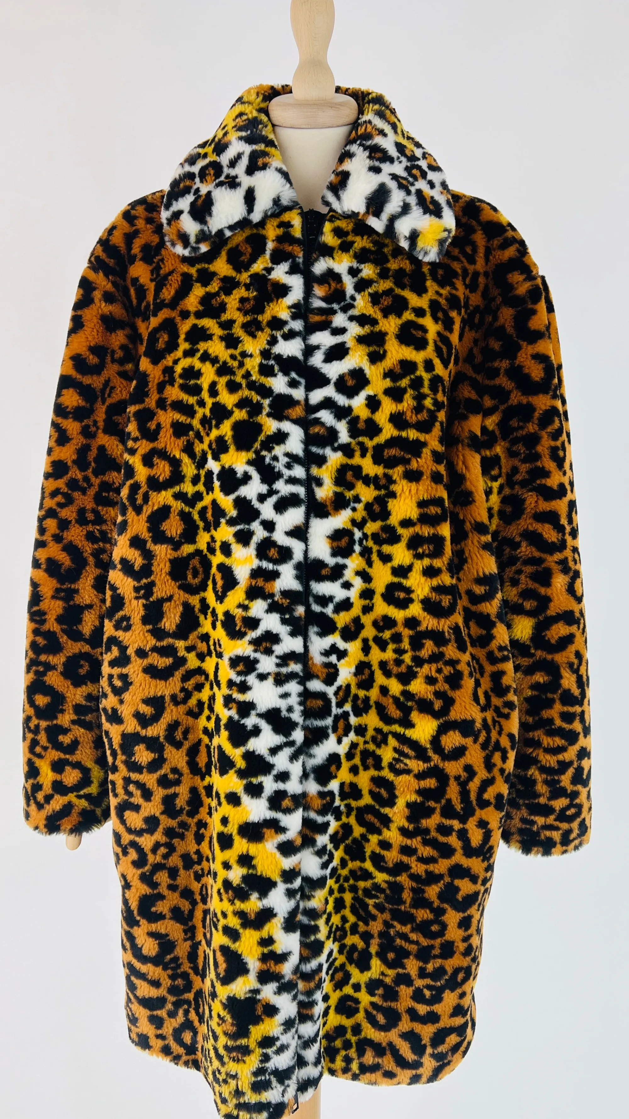 Donna Love Moschino Cappotti, Trench, Soprabiti | Fantasie>Cappotto animalier faux fur