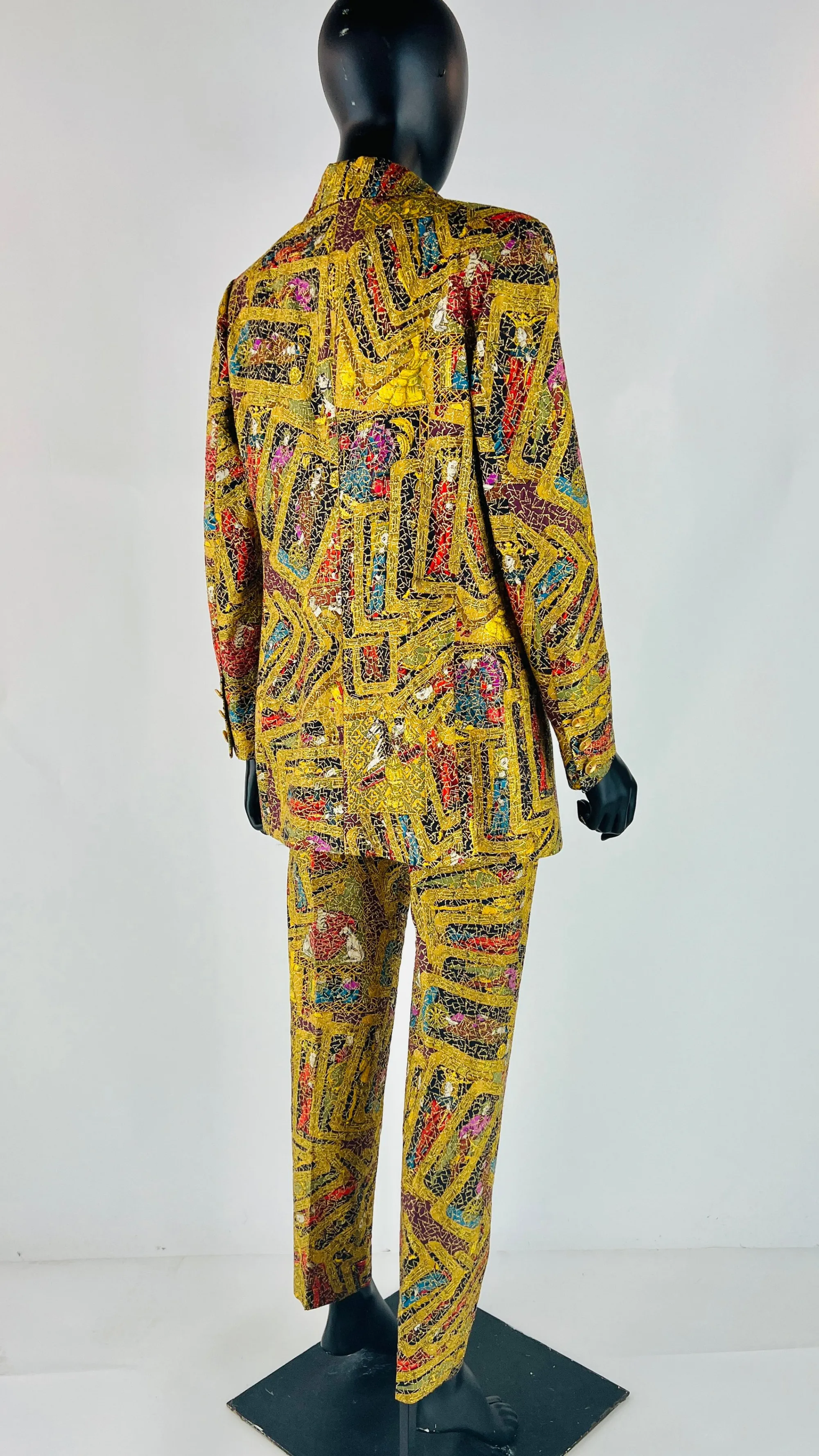 Donna HERMES Completi, Set E Tailleur | Giallo/arancione/marrone/oro>Completo vintage in seta con ricami dorati