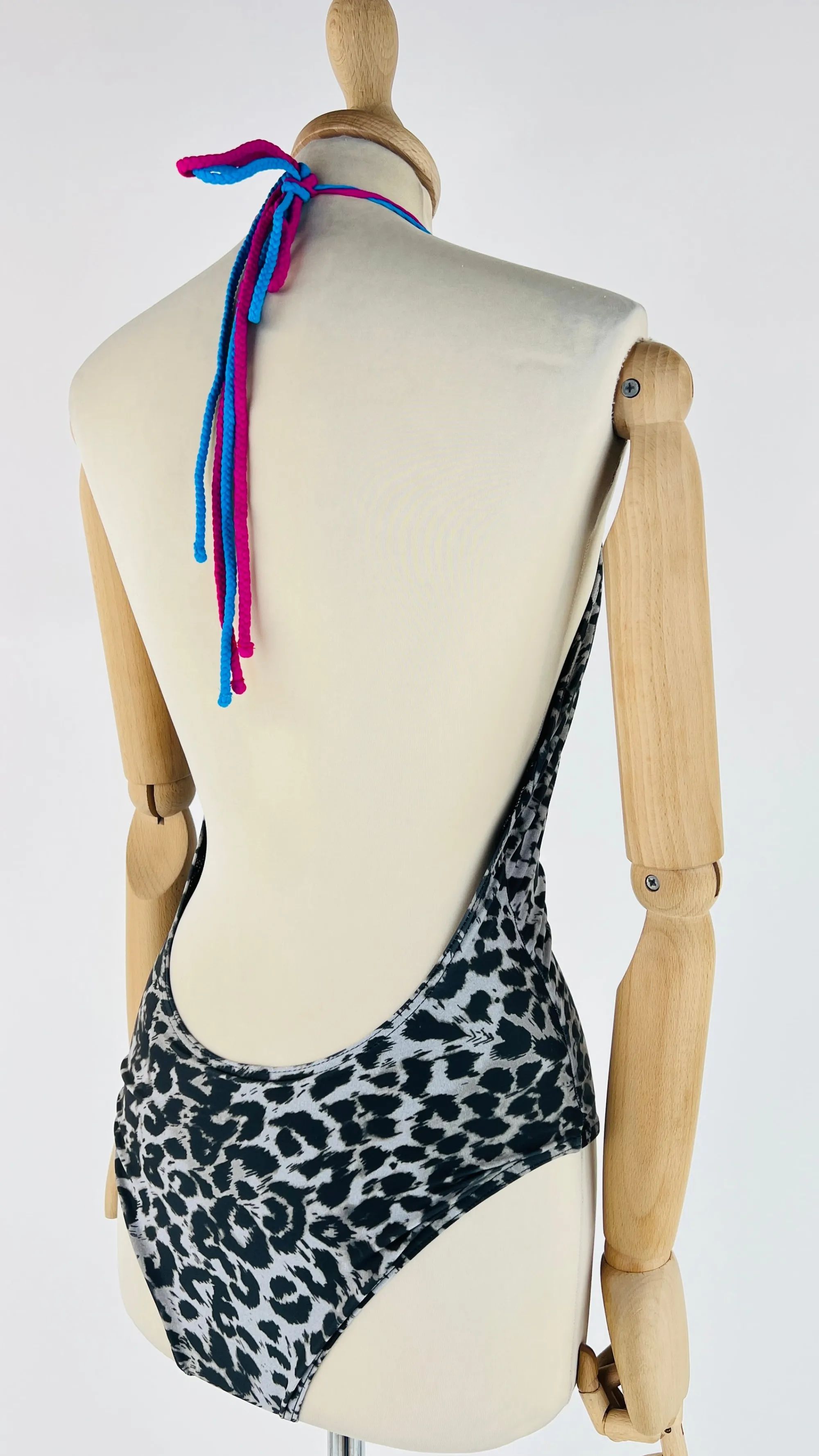 Donna IRIs lILLI Bianco/nero/grigio>Costume animalier e lacci multicolor