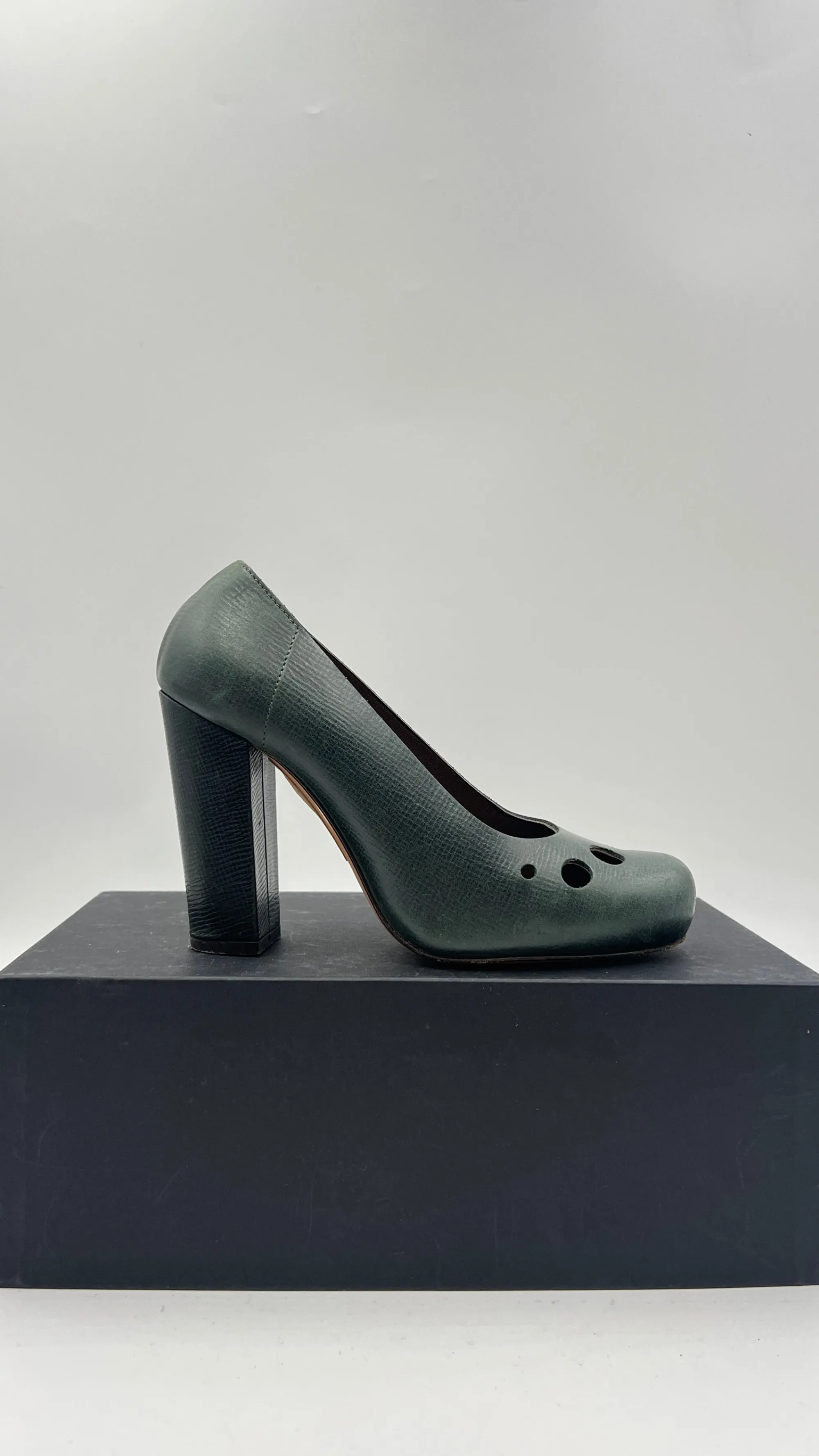 MARNI Scarpe>Décolleté cut-out tondi