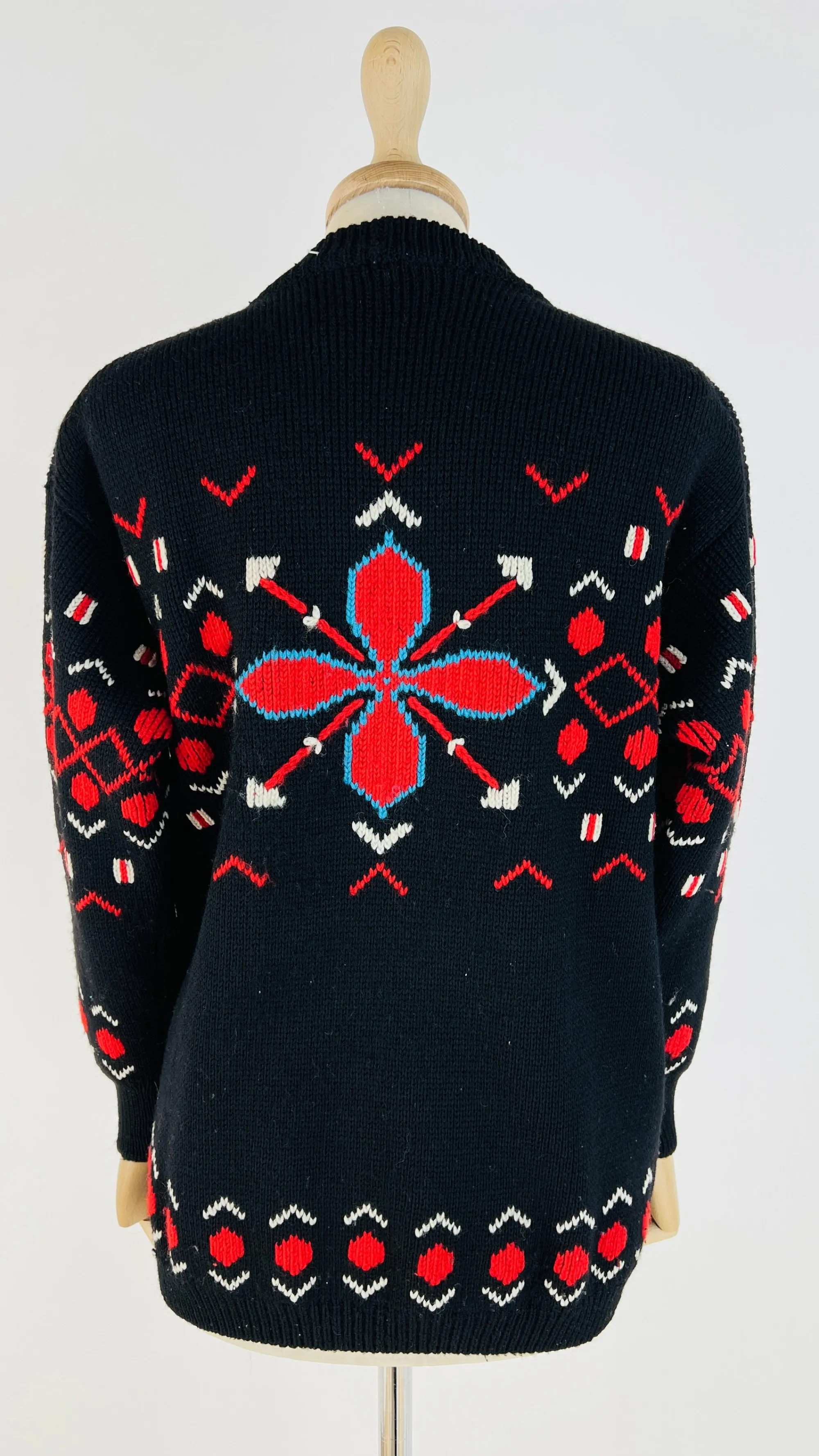 Donna Unsigned Felpe E Maglieria | Fantasie>Maglione nero con intarsi multicolor