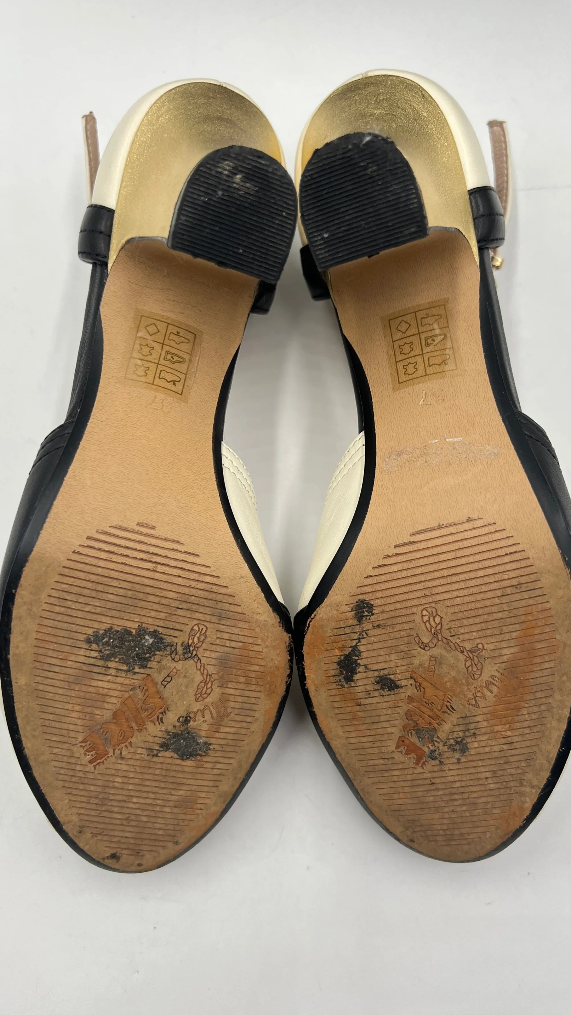 Miss fire Scarpe>Mary Jane color block con cut-out