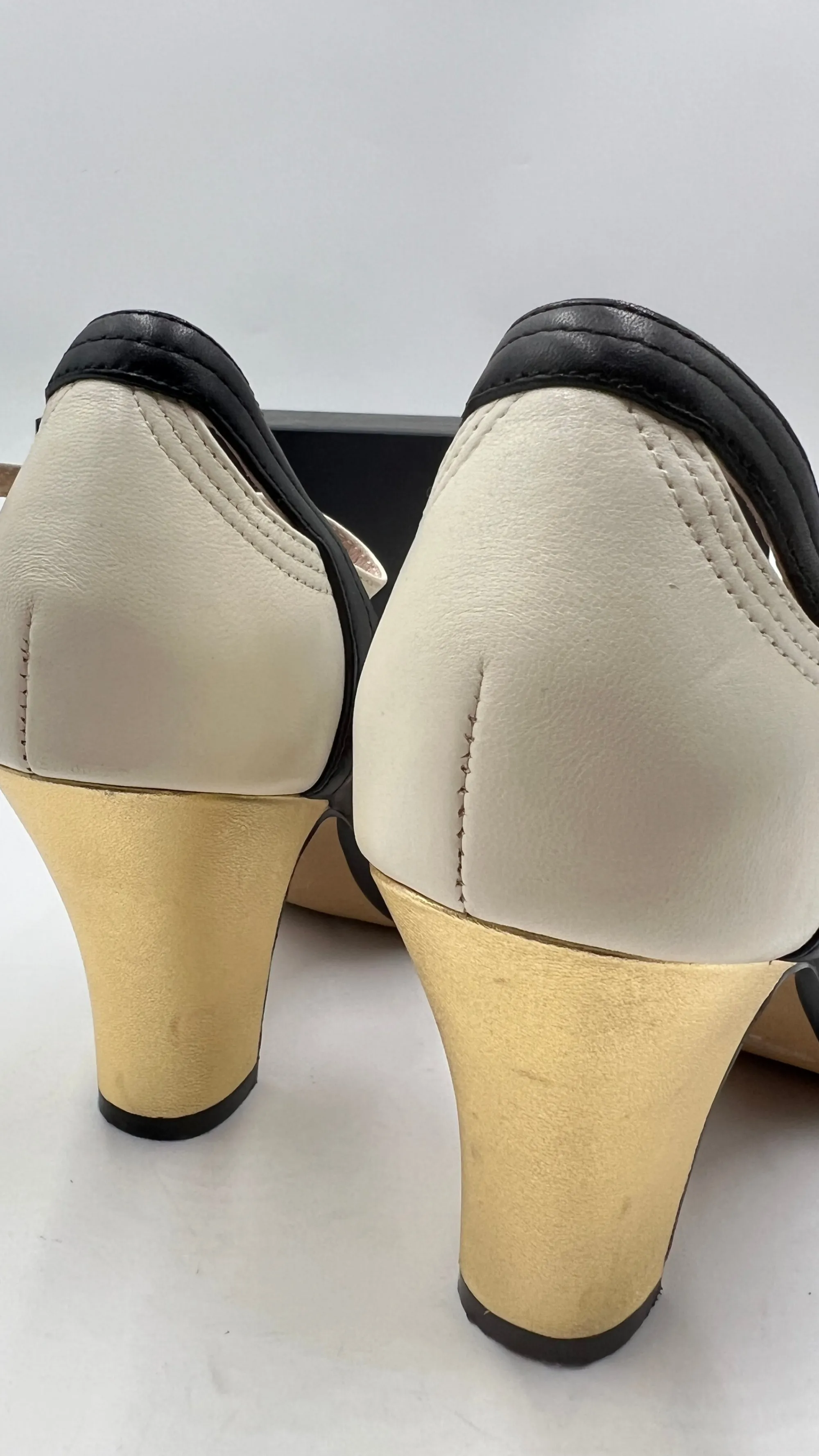 Miss fire Scarpe>Mary Jane color block con cut-out