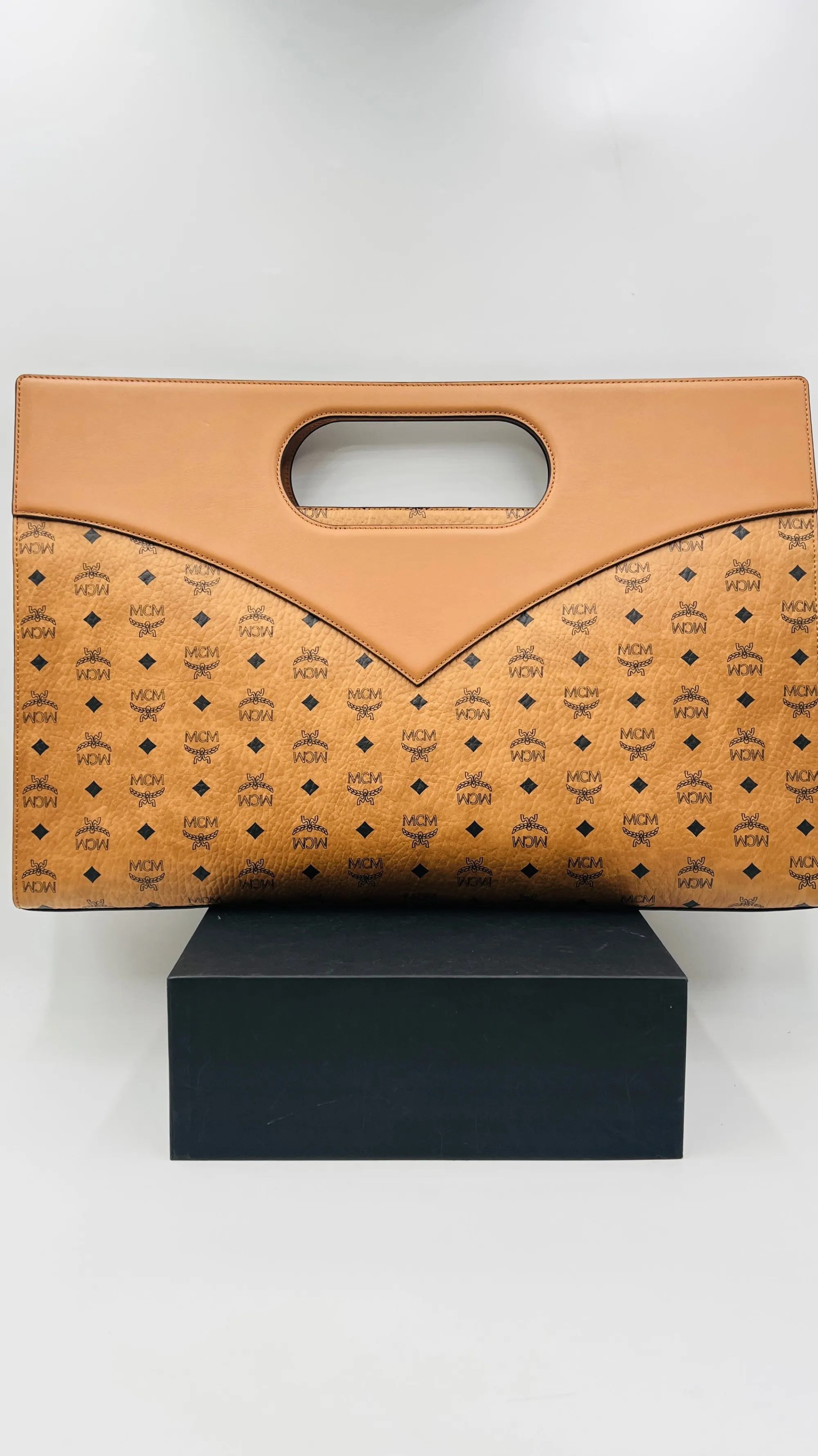 MCM Borse>Maxi borsa "Diamond Tote" con cartellino