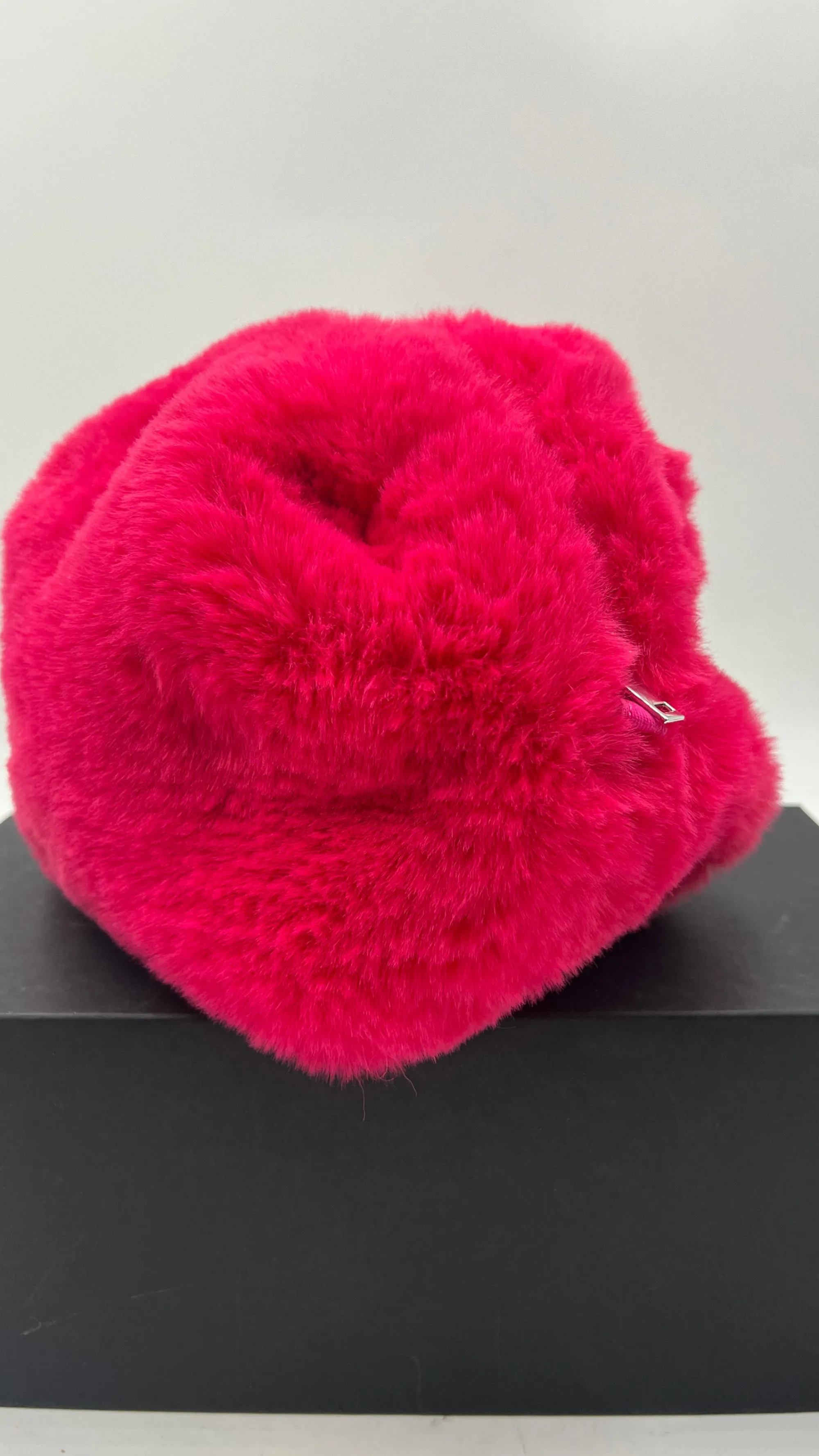 COS Borse>Pochette faux fur fucsia