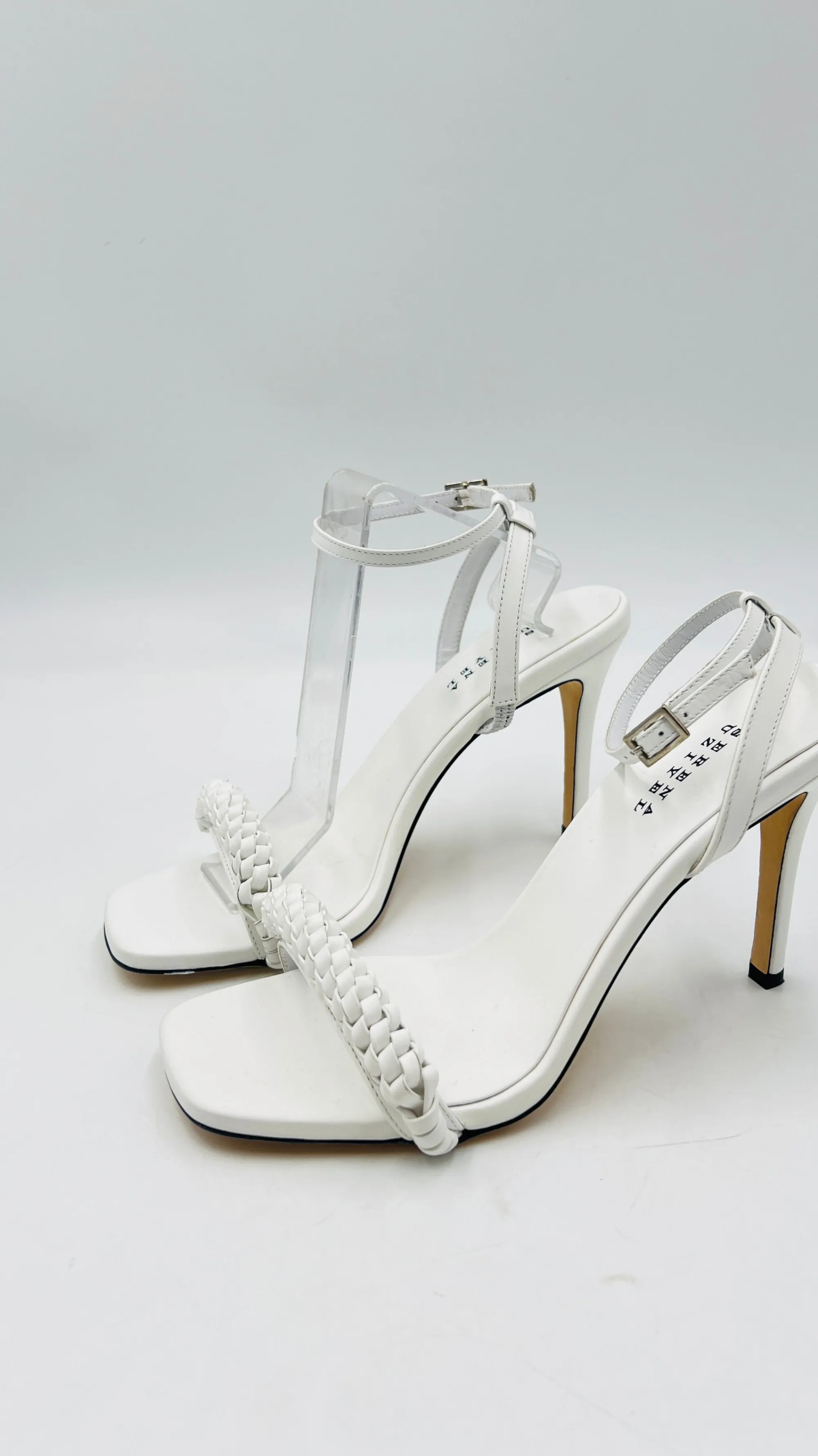 Donna SERENA uziyel Scarpe | Bianco/nero/grigio>Sandali con dettaglio intrecciato