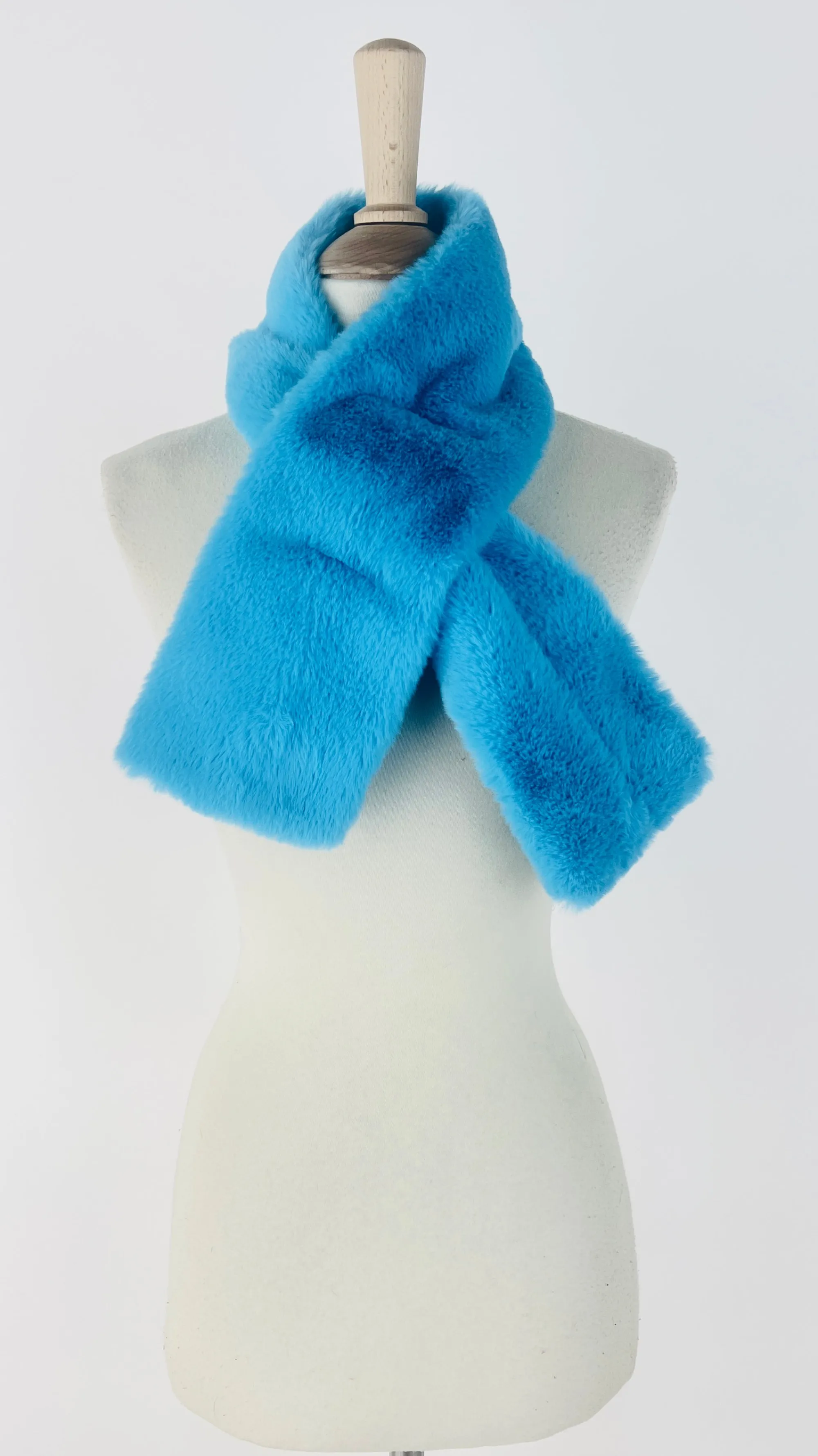 VIA TIVOLI Sciarpe E Cappelli>Sciarpa faux fur azzurra