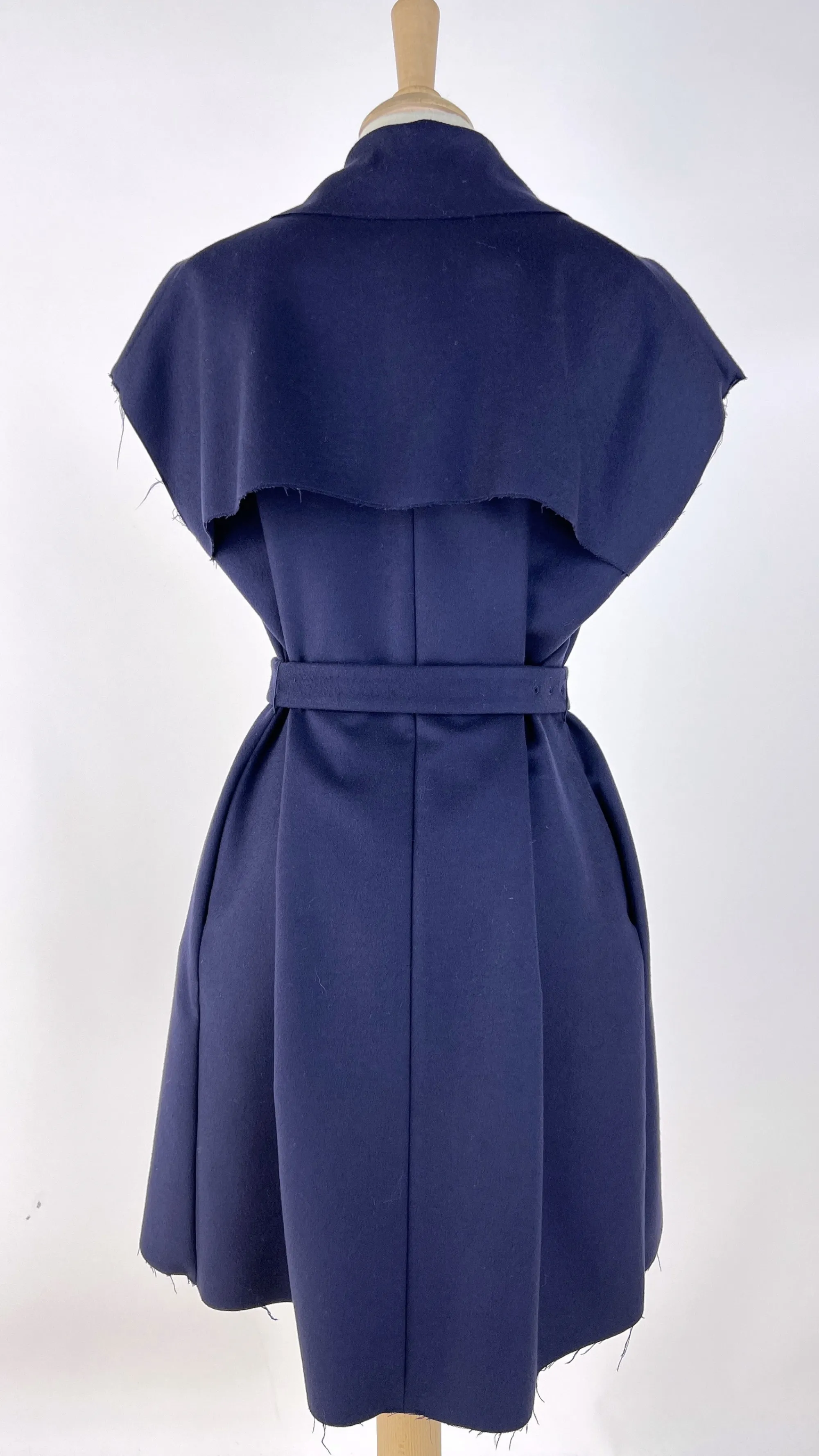 Donna AGNONA Cappotti, Trench, Soprabiti | Blu/azzurro/verde>Soprabito smanicato tagliovivo blu