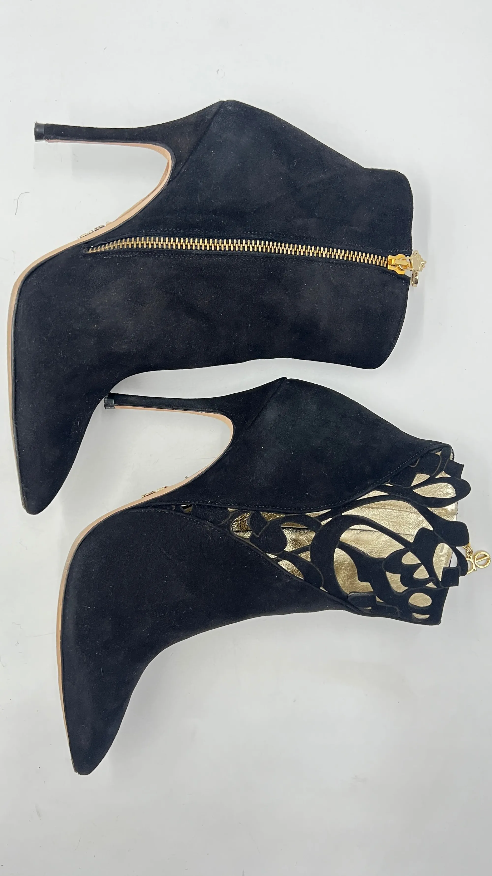 Ae Scarpe>Stivaletti con intagli decorativi