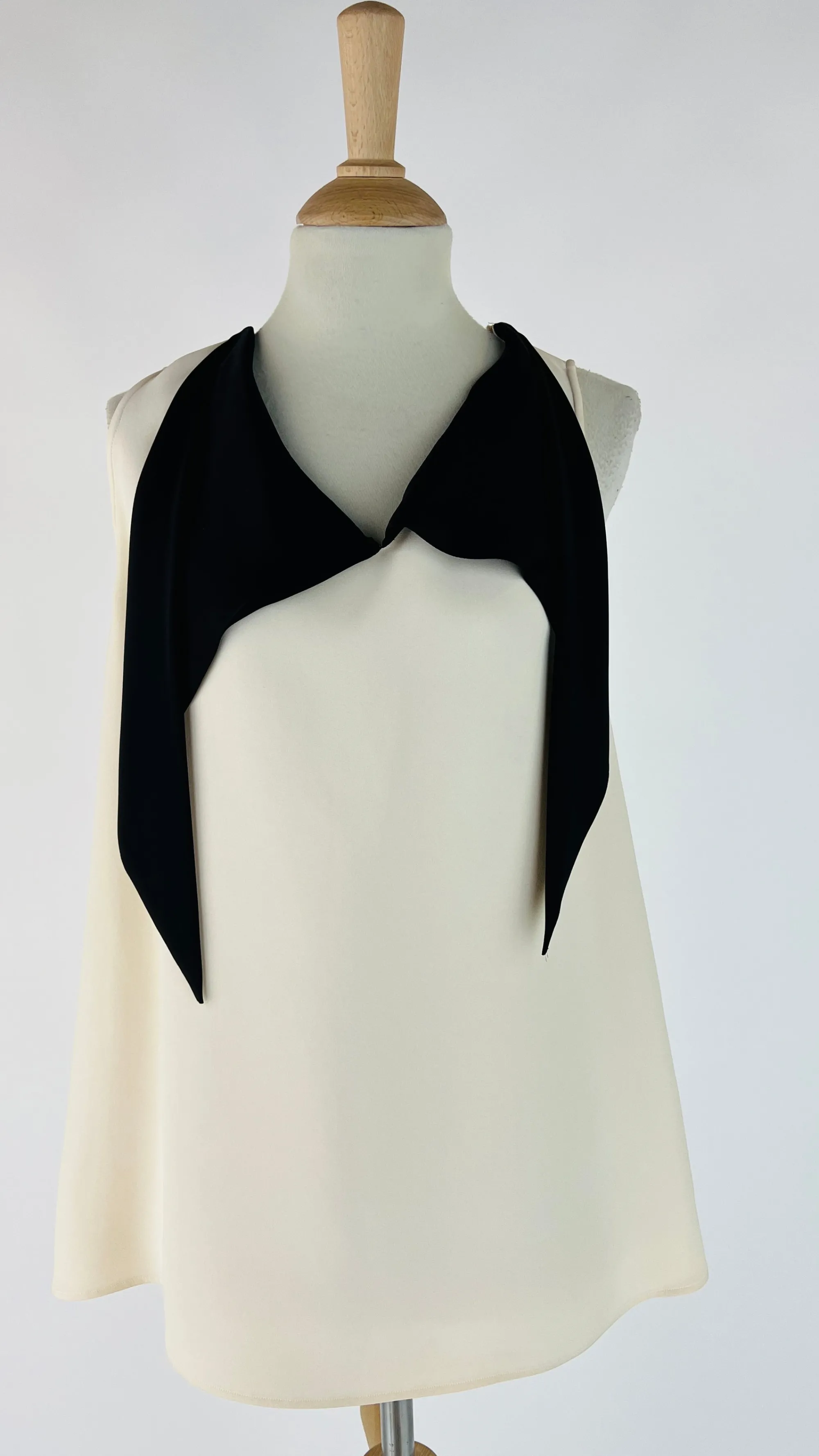 Donna GIORGIO ARMANI Tops E Smanicati | Bianco/nero/grigio>Top bicolor colletto a punta