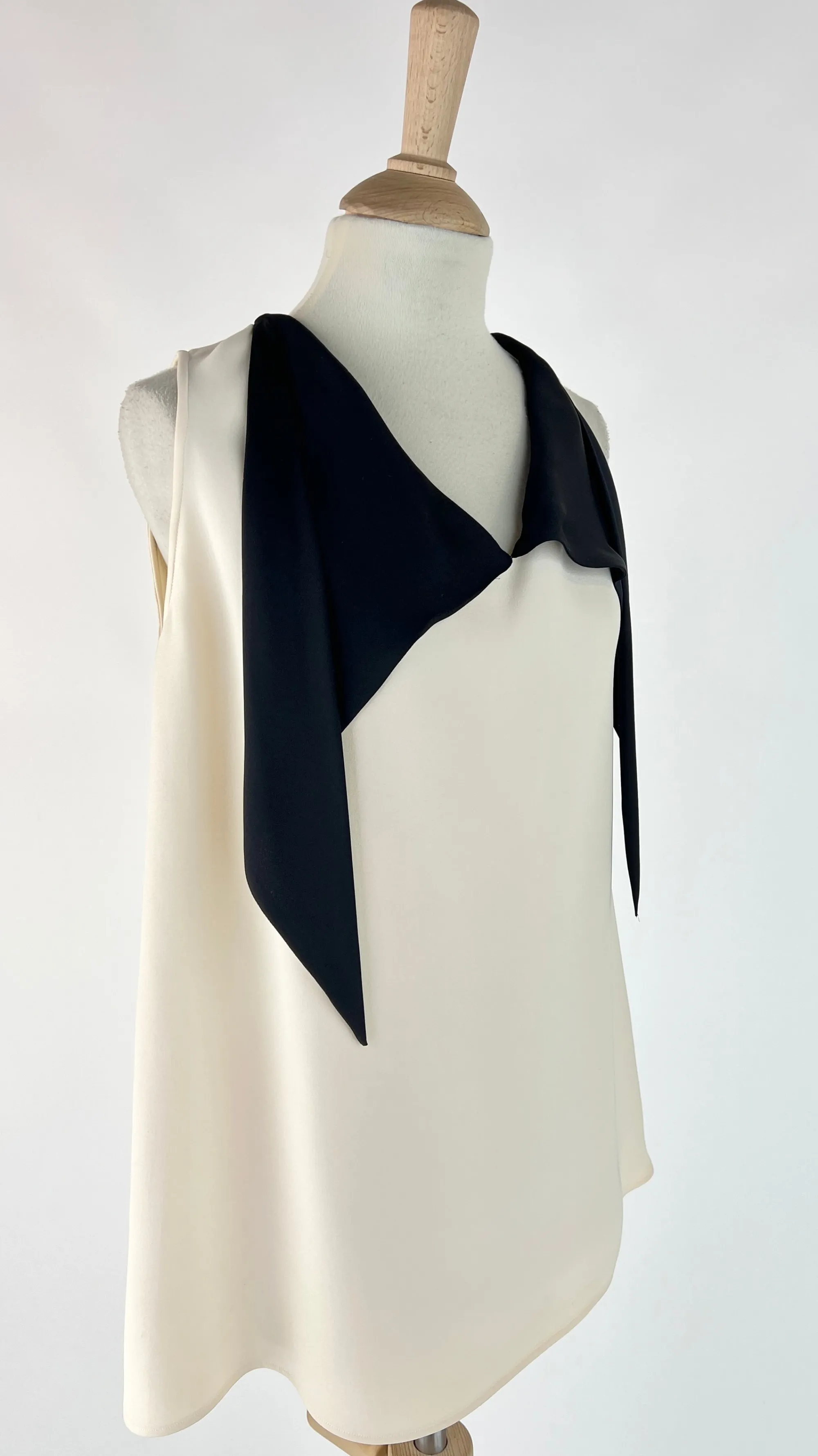 Donna GIORGIO ARMANI Tops E Smanicati | Bianco/nero/grigio>Top bicolor colletto a punta