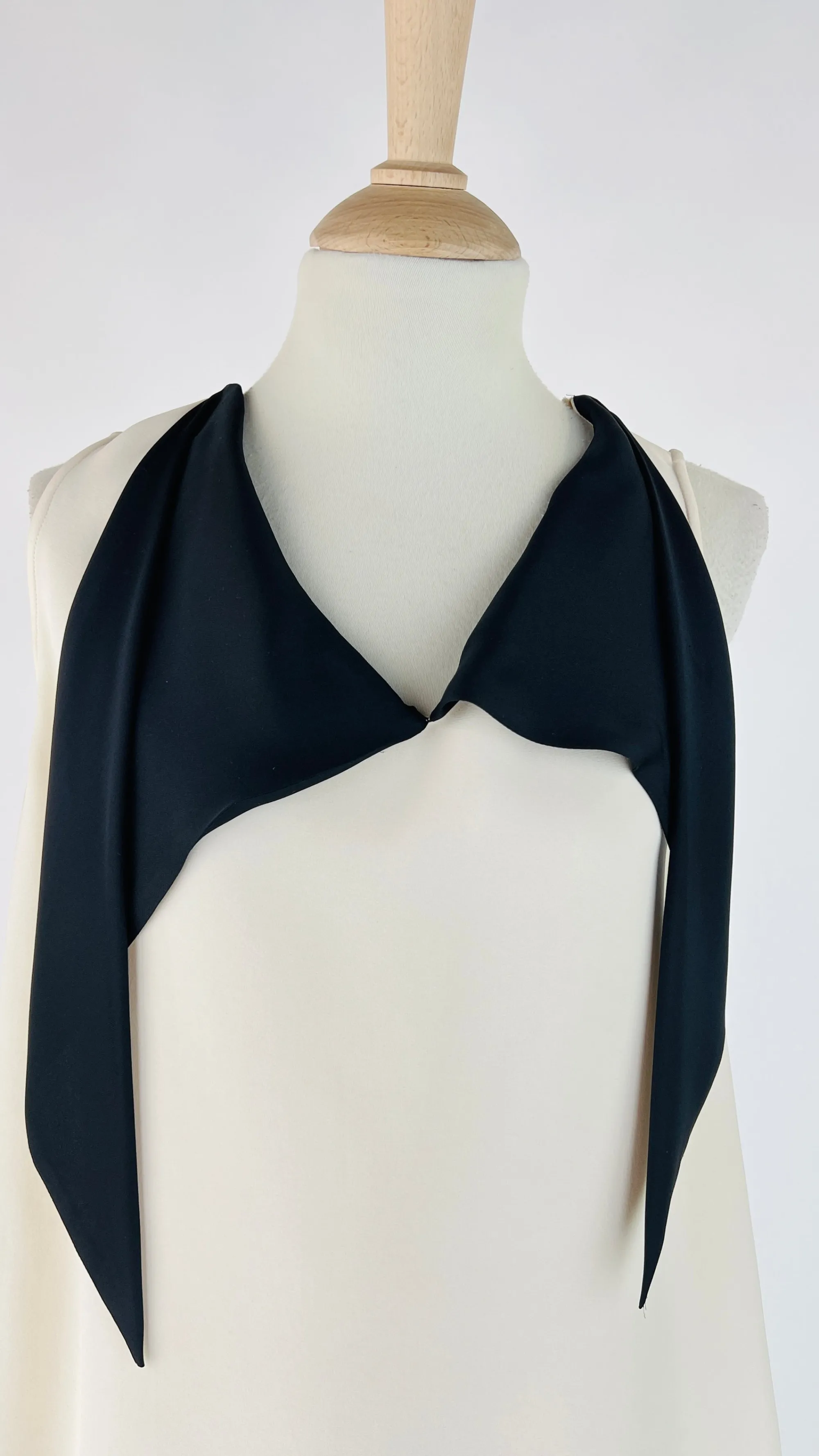 Donna GIORGIO ARMANI Tops E Smanicati | Bianco/nero/grigio>Top bicolor colletto a punta